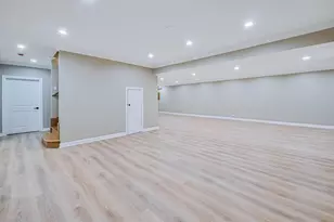 640 Downey St, Hoffman Estates, IL 60169 - Photo 31