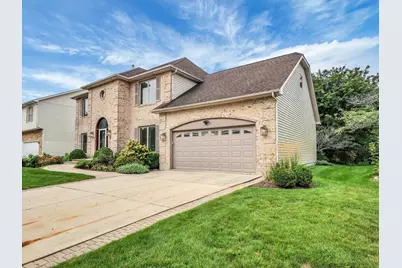640 Downey Street, Hoffman Estates, IL 60169 - Photo 3