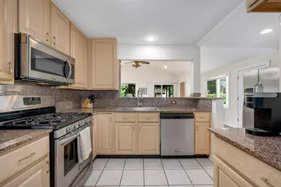134 N 8th Avenue, Des Plaines, IL 60016 - Photo 13