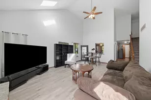304 Grande Dr, Minooka, IL 60447 - Photo 5