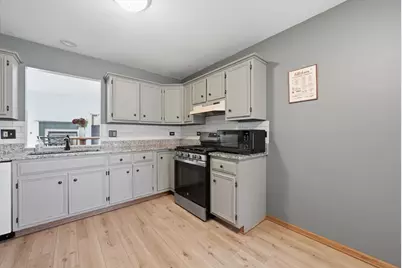 304 Grande Drive #B, Minooka, IL 60447 - Photo 7