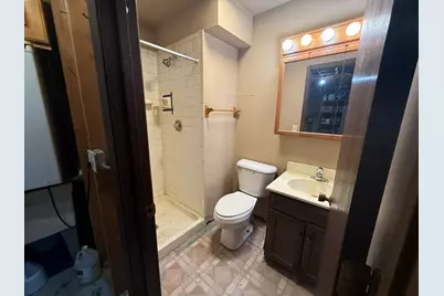 2505 Magnolia Lane, Lindenhurst, IL 60046 - Photo 15