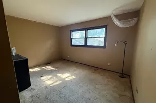 2505 Magnolia Ln, Lindenhurst, IL 60046 - Photo 7