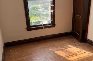 911 W 84th St, Chicago, IL 60620 - Photo 5