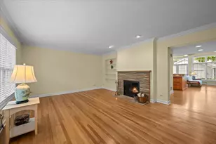 635 Northmoor Rd, Lake Forest, IL 60045 - Photo 3