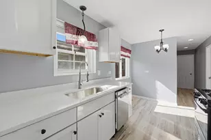 1148 W 115th St, Chicago, IL 60643 - Photo 5