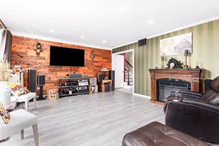 148 Newport Dr, Bolingbrook, IL 60440 - Photo 9
