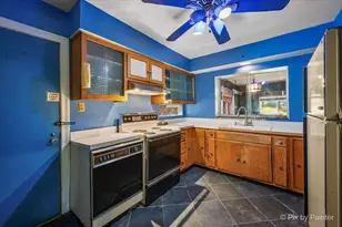 10742 S Longwood Dr, Chicago, IL 60643 - Photo 13