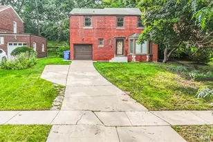 10742 S Longwood Dr, Chicago, IL 60643 - Photo 3