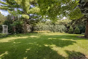6733 N Navajo Ave, Lincolnwood, IL 60712 - Photo 25