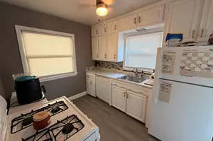 2010 46th St, Rock Island, IL 60201 - Photo 5
