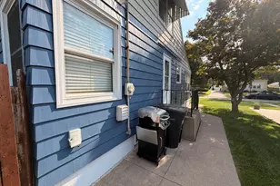2010 46th St, Rock Island, IL 60201 - Photo 3