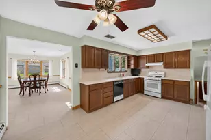 11112 Sunset Ln, Huntley, IL 60142 - Photo 3