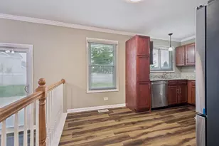 388 Woodhollow Ln, Bartlett, IL 60103 - Photo 7