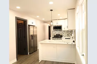 2115 W 68th Place, Chicago, IL 60636 - Photo 7