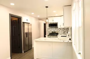 2115 W 68th Pl, Chicago, IL 60636 - Photo 7