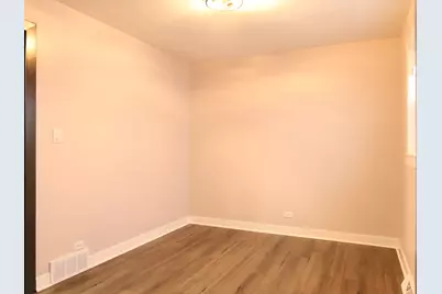 2115 W 68th Place, Chicago, IL 60636 - Photo 15