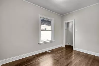 5729 S Campbell Avenue, Chicago, IL 60629 - Photo 11