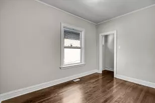 5729 S Campbell Ave, Chicago, IL 60629 - Photo 11