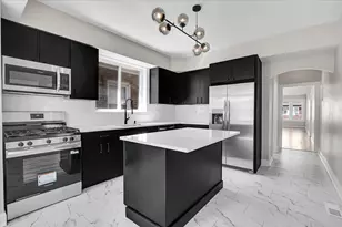 5729 S Campbell Ave, Chicago, IL 60629 - Photo 17