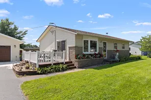 5939 Vesper Dr, South Beloit, IL 61080 - Photo 1