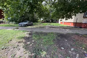 8222 S Manistee Ave, Chicago, IL 60617 - Photo 1