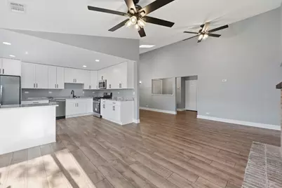 938 Hidden Lake Drive #938, Buffalo Grove, IL 60089 - Photo 7