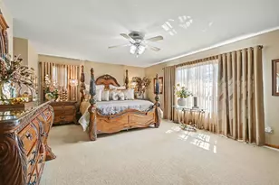 1402 Fitzer Dr, Joliet, IL 60431 - Photo 15