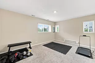 3839 Honeysuckle Ln, Elgin, IL 60124 - Photo 11