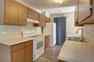 5946 Greenview Rd, Lisle, IL 60532 - Photo 3