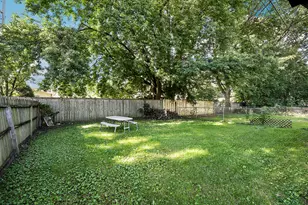 4039 W 90th Pl, Hometown, IL 60456 - Photo 17