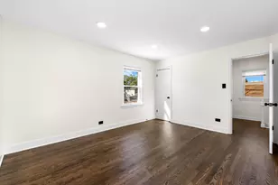 8826 S Jeffery Blvd, Chicago, IL 60617 - Photo 27