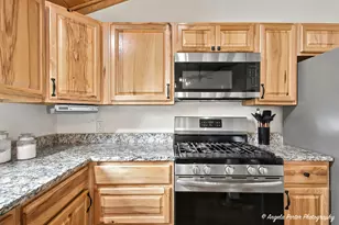 39 Fairfax Rd, Fox Lake, IL 60020 - Photo 7