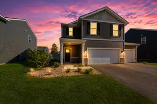 6816 Cobble Spgs Ln, Wonder Lake, IL 60097 - Photo 1