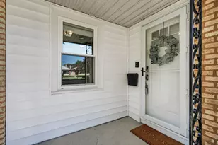 [Address not provided], Chicago, IL 60630 - Photo 3