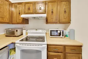 17005 Albany Ave, Hazel Crest, IL 60429 - Photo 11