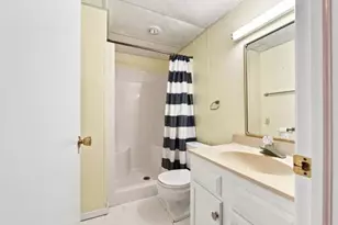 801 Quail Ridge Dr, Freeport, IL 61032 - Photo 19