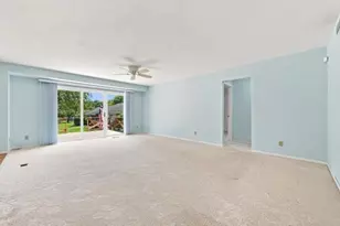 801 Quail Ridge Dr, Freeport, IL 61032 - Photo 7