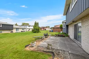944 E 193rd Pl, Glenwood, IL 60425 - Photo 27