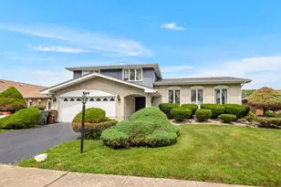 944 E 193rd Pl, Glenwood, IL 60425 - Photo 1