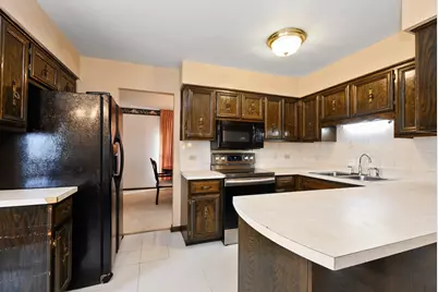 944 E 193rd Place, Glenwood, IL 60425 - Photo 9