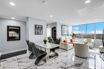 5201 S Cornell Avenue #27D, Chicago, IL 60615 - Photo 5