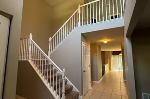 331 Berkeley Dr, Bolingbrook, IL 60440 - Photo 3