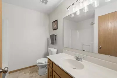 3318 Cottonwood Court, McHenry, IL 60051 - Photo 9