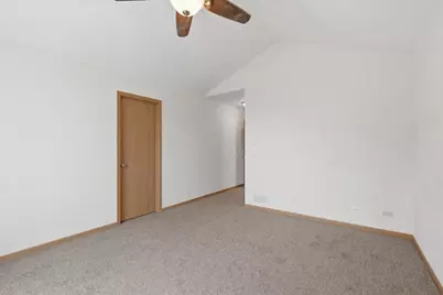 3318 Cottonwood Court, McHenry, IL 60051 - Photo 13
