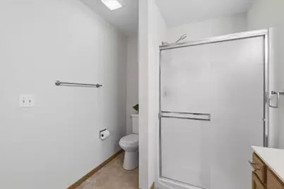 3318 Cottonwood Court, McHenry, IL 60051 - Photo 11