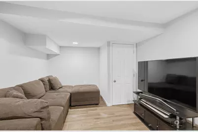 619 E Bauer Road, Naperville, IL 60563 - Photo 19