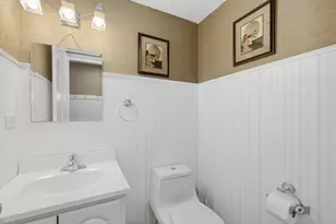 619 E Bauer Rd, Naperville, IL 60563 - Photo 13