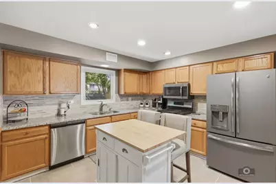 619 E Bauer Road, Naperville, IL 60563 - Photo 9