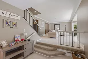 619 E Bauer Rd, Naperville, IL 60563 - Photo 5